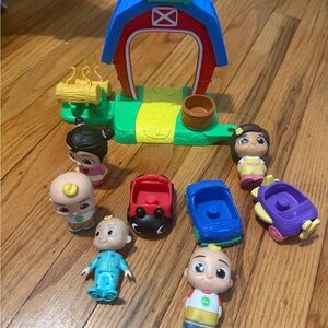 Cocomelon Colorful Farm Playset with Figures